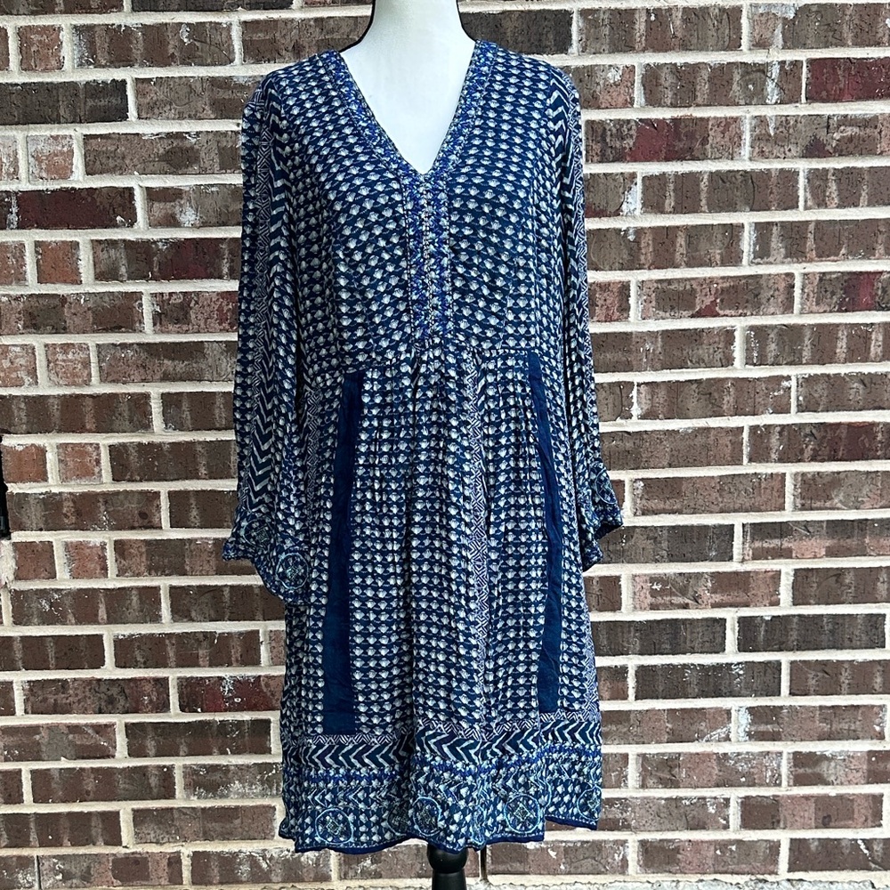 Anthropologie Akemi+Kin Batik Rozalin Embroidered Dress EUC